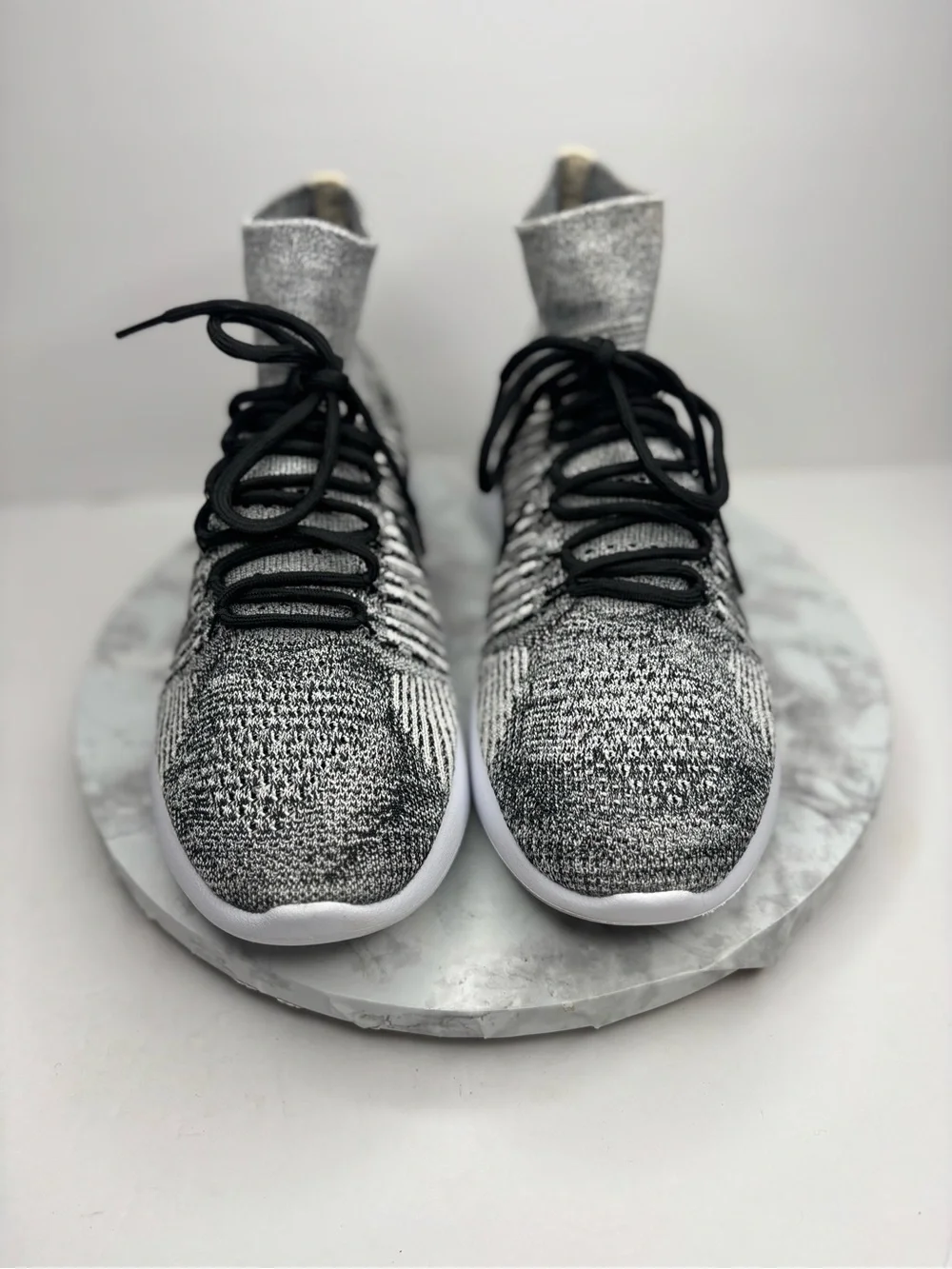 Size 9 - Nike LunarEpic Flyknit Oreo